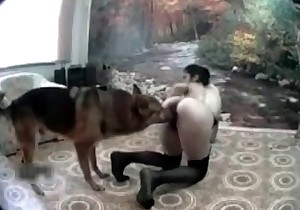 Big-butt babe is training her lovely doggy